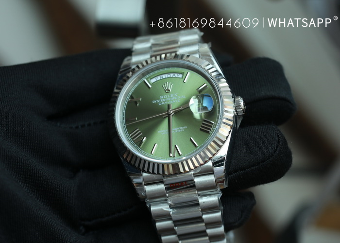Rolex Replica Watch OYSTER PERPETUAL DAY-DATE 228236-0008 for Sale 第2张