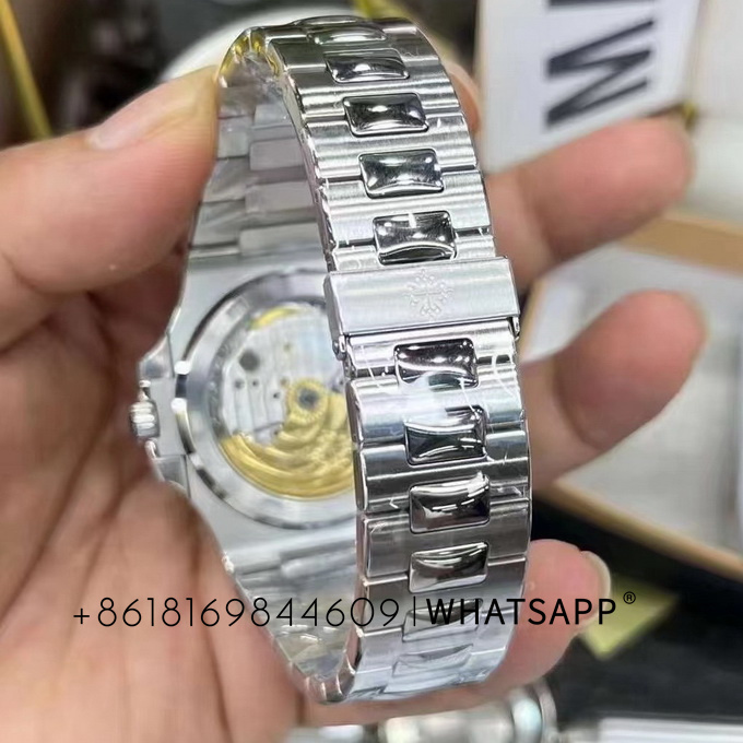 Replica Patek Philippe Nautilus 5711/1A-011 from 3K Factory for sale 第9张