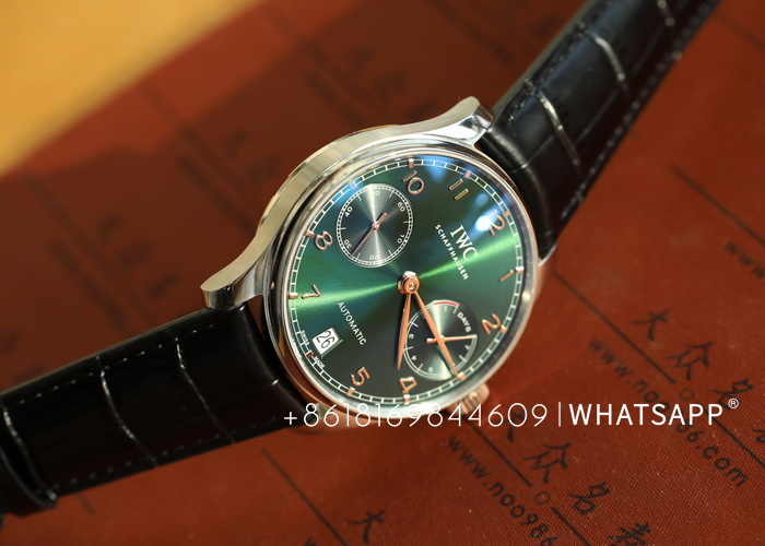 Top-grade replica IWC PORTUGIESER 42mm (Kuwait Special Edition) watch for sale 第1张
