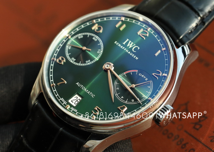 Top-grade replica IWC PORTUGIESER 42mm (Kuwait Special Edition) watch for sale 第5张