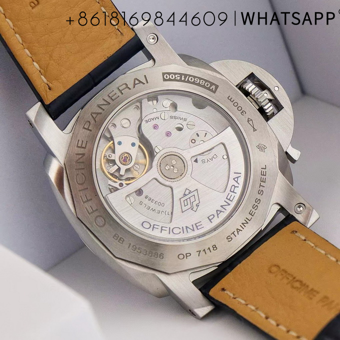 Top-grade replica Panerai Luminor GMT PAM01033 from VS Factory for sale 第8张