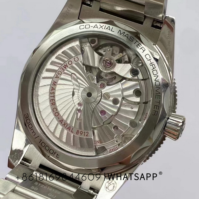 Omega Seamaster 300 MASTER 233.30.41.21.01.001 Replica Watch Sales by VS Factory 第6张