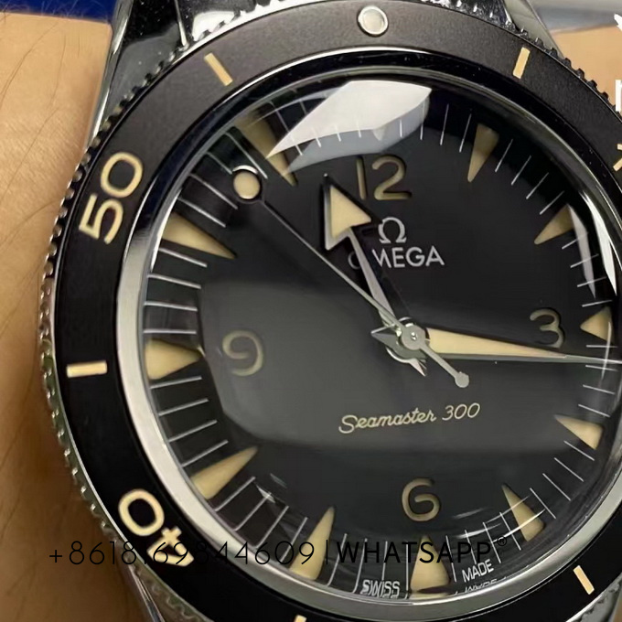 Omega Seamaster 300 MASTER 233.30.41.21.01.001 Replica Watch Sales by VS Factory 第4张