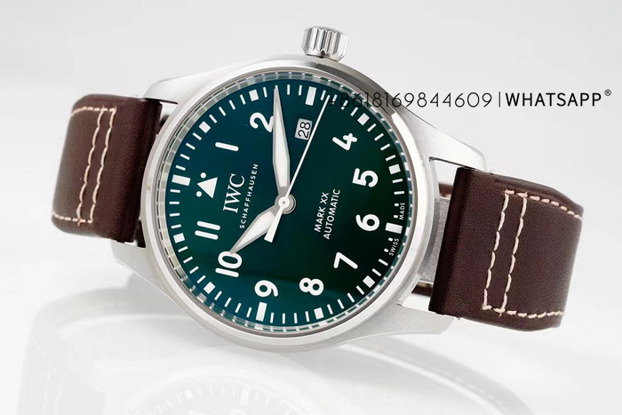 IWC IW328205 PILOT'S WATCH MARK XX (Green) 40mm Replica Watch for Sale 第5张