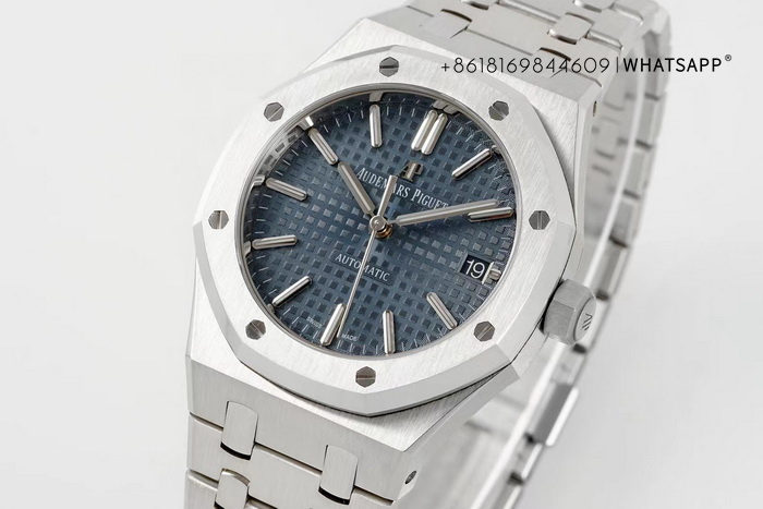 Audemars Piguet ROYAL OAK 15450ST.OO.1256ST.03 replica watch for sale 第3张