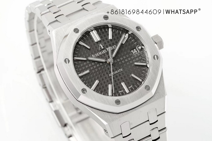 AP ROYAL OAK 15450ST.OO.1256ST.02 replica watch for sale 第3张