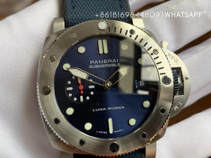 VS Factory Replica Panerai Submersible PAM01391 Watch for Sale 第8张