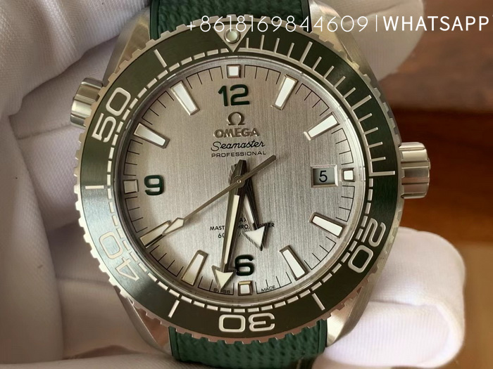 OMEGA SEAMASTER PLANET OCEAN 600M (215.32.44.21.06.001) replica watch for sale 第1张