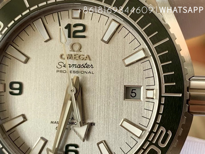 OMEGA SEAMASTER PLANET OCEAN 600M (215.32.44.21.06.001) replica watch for sale 第3张