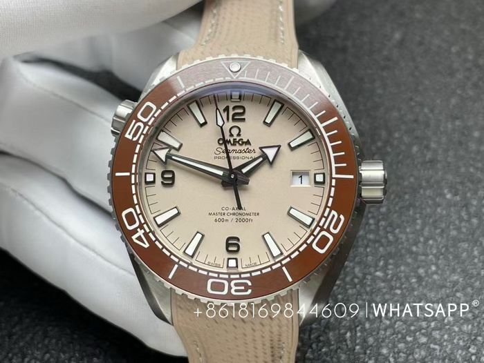 VS Factory Omega Seamaster Planet Ocean 600M 215.32.44.21.09.001 第3张