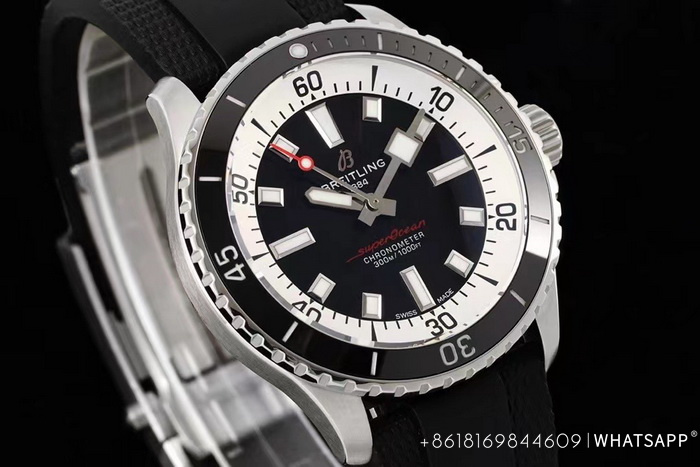 1:1 Copy Breitling SUPEROCEAN A17375211B1S1 Watch for Sale 第2张