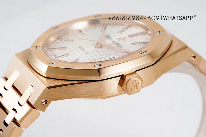 1:1 Copy ZF Factory Audemars Piguet ROYAL OAK 15400 (All Gold) Watch for Sale 第7张