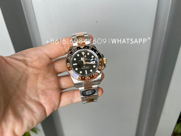 Transaction record of a Singaporean customer purchasing a Rolex PERPETUAL GMT. 第7张