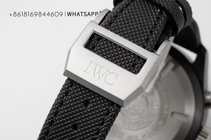 1:1 COPY IWC PILOT’S Watch IW389001 Purchase 第9张