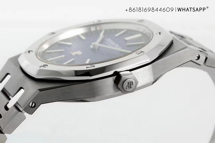 1:1 Replica Audemars Piguet ROYAL OAK 15202IP for Sale 第8张