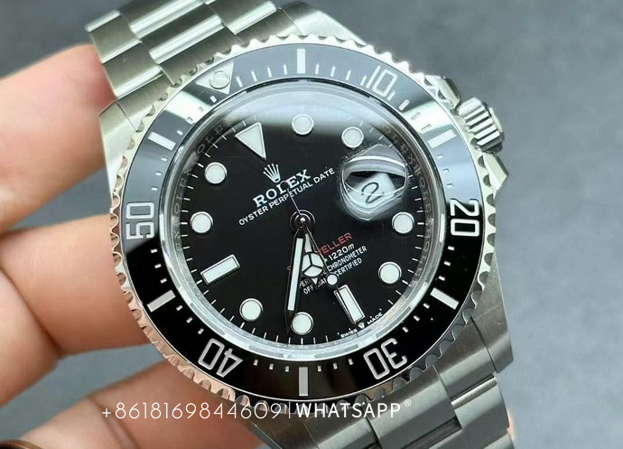 Are replica watches waterproof? Can they be used for swimming or diving? 第3张