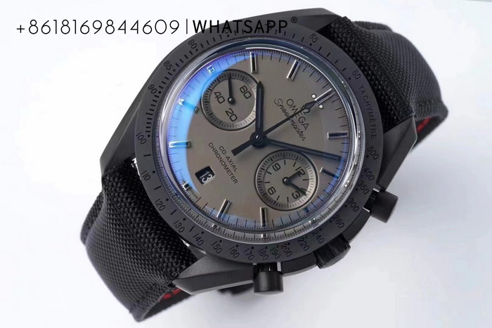 Omega Speedmaster Dark side of the moon 1:1 replica watch for sale (311.92.44.51.01.005) 第2张