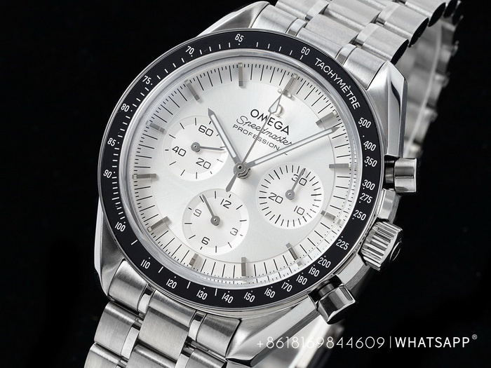 Omega SpeedMaster 310.60.42.50.02.001 Replica Watch Purchase 第2张