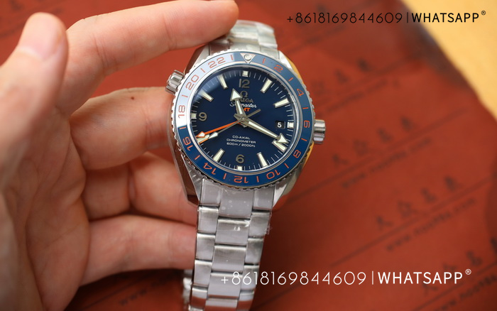 VS Factory Omega Seamaster 600M PLANET OCEAN GMT (Blue) Replica Watch for Sale 第1张