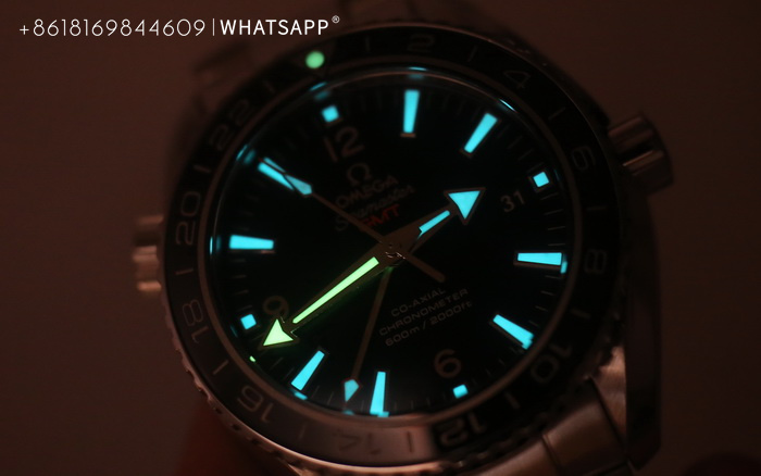 Introduction to the VS Factory Omega Seamaster 600M PLANET OCEAN GMT (Black) Replica Watch 第6张