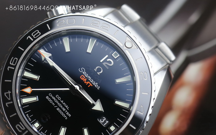 Introduction to the VS Factory Omega Seamaster 600M PLANET OCEAN GMT (Black) Replica Watch 第11张