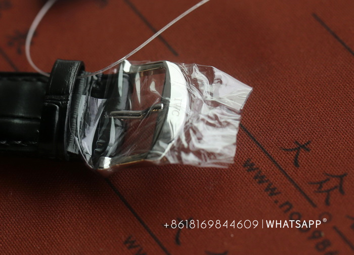 IWC PORTOFINO IW356517 1:1 CLONE watch introduction 第10张