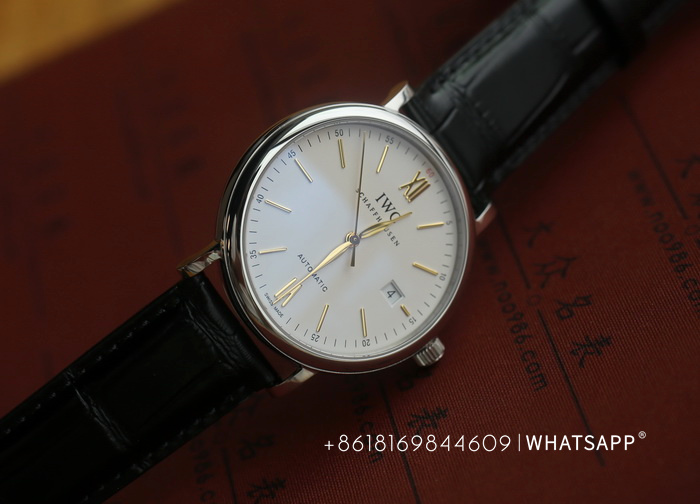 IWC PORTOFINO IW356517 1:1 CLONE watch introduction 第4张