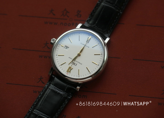 IWC PORTOFINO IW356517 1:1 CLONE watch introduction 第5张