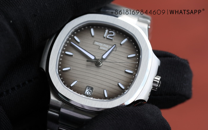 3K Factory PATEK PHILIPPE NAUTILUS 7118/1A-011 Ladies' Replica Watch Introduction 第5张