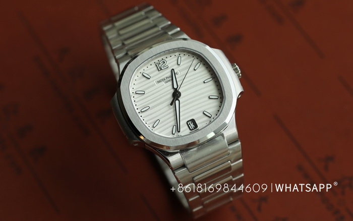 3K Factory PATEK PHILIPPE NAUTILUS 7118/1A-010 1:1 Replica Watch Introduction 第2张