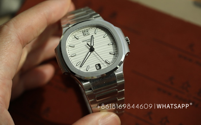 3K Factory PATEK PHILIPPE NAUTILUS 7118/1A-010 1:1 Replica Watch Introduction 第4张