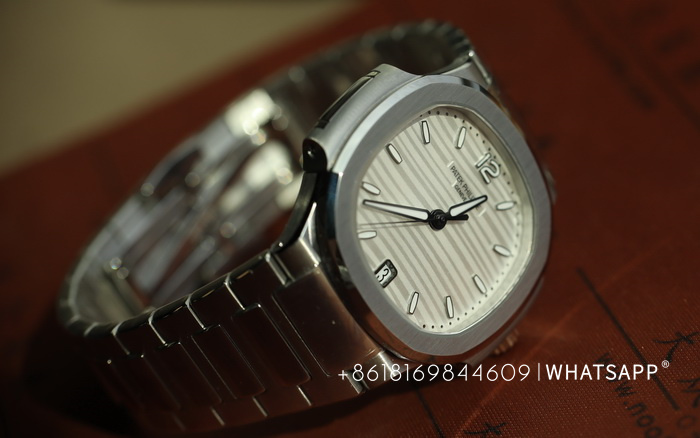 3K Factory PATEK PHILIPPE NAUTILUS 7118/1A-010 1:1 Replica Watch Introduction 第5张