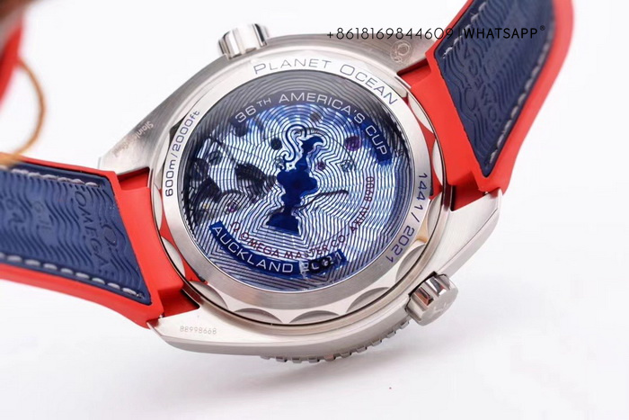 Introduction to the VS Factory Omega Planet Ocean 600M 215.32.43.21.04.001 Replica Watch 第5张