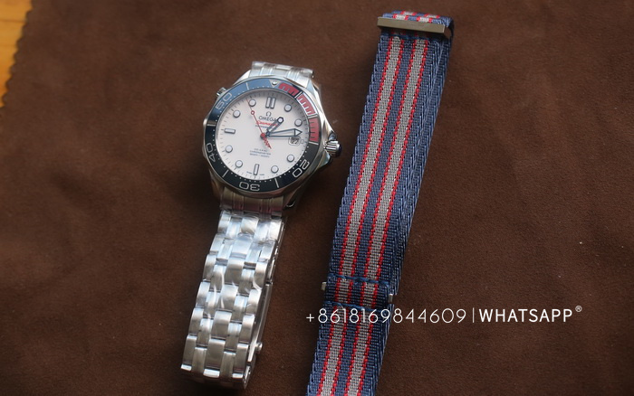 OMEGA Commander's Watch Seamaster Diver 300M Replica for Sale 第1张