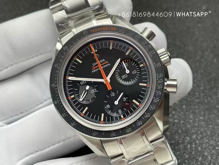 Omega SPEEDMASTER Speedy Tuesday 1:1 Replica Watch for Sale 第2张