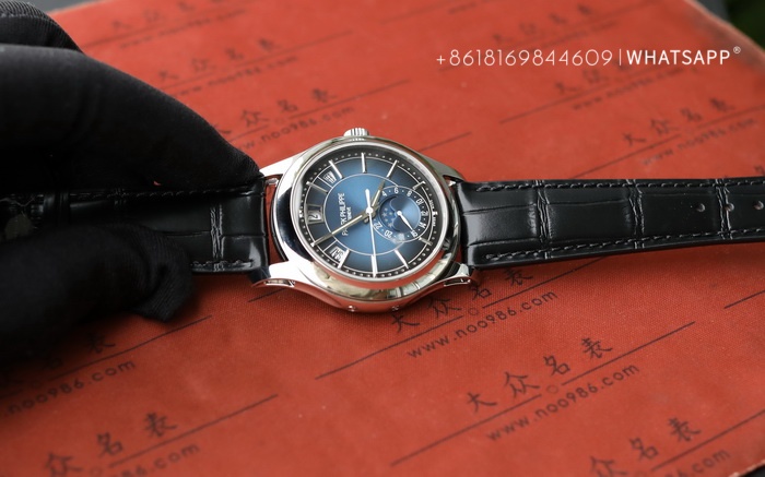 Patek Philippe 5205G-013 Perpetual Calendar Replica Watch for Sale 第4张