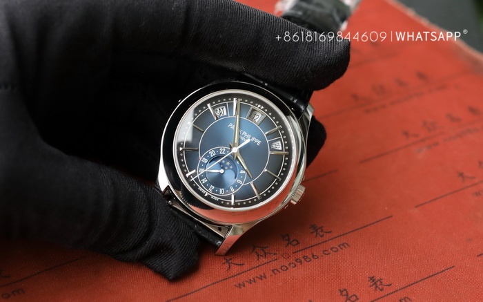 Patek Philippe 5205G-013 Perpetual Calendar Replica Watch for Sale 第5张