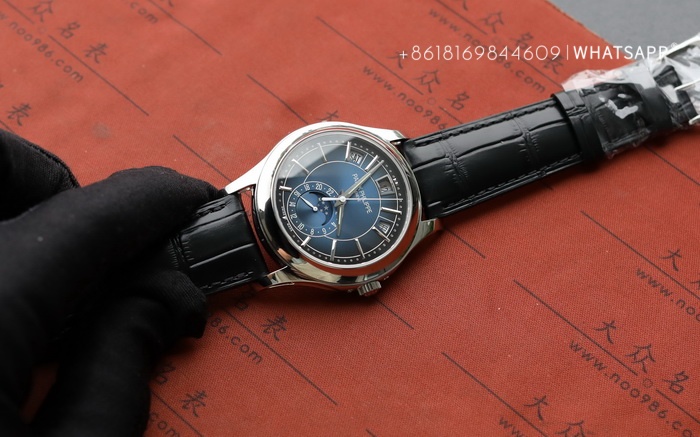 Patek Philippe 5205G-013 Perpetual Calendar Replica Watch for Sale 第7张