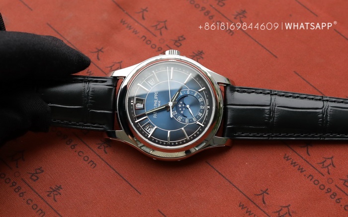 Patek Philippe 5205G-013 Perpetual Calendar Replica Watch for Sale 第8张