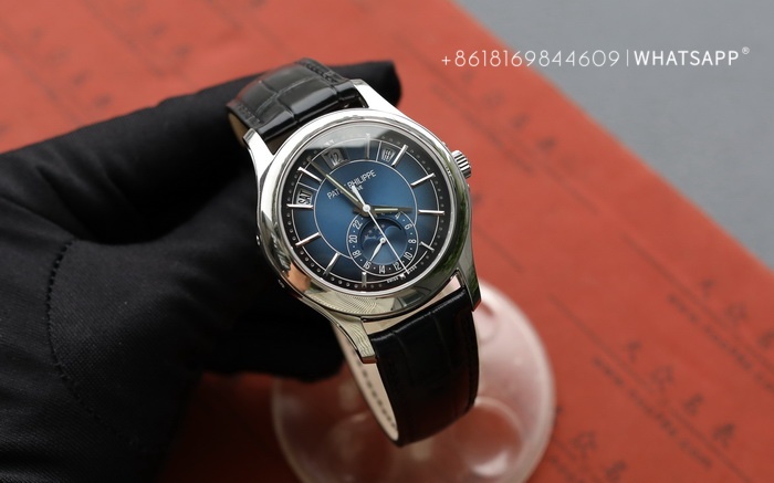 Patek Philippe 5205G-013 Perpetual Calendar Replica Watch for Sale 第1张