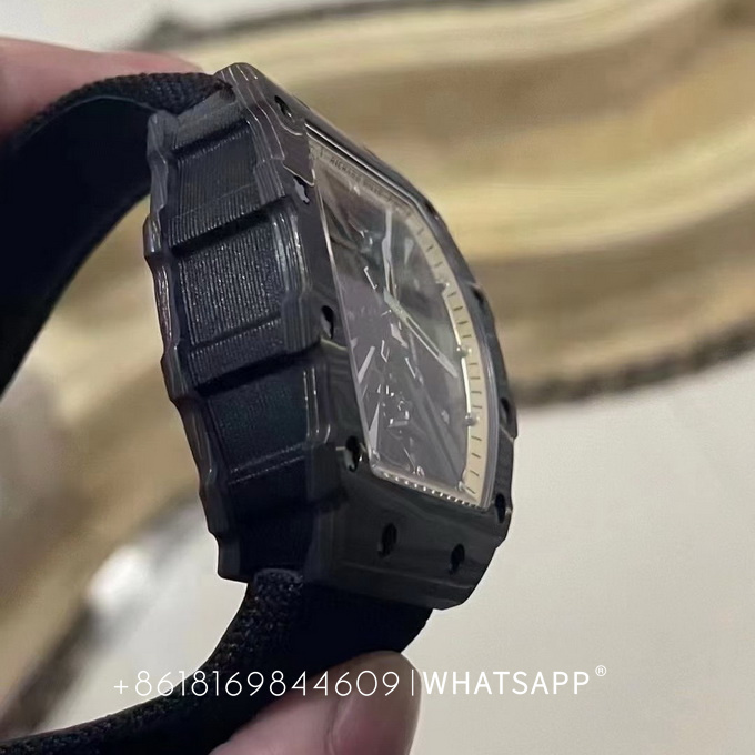 Richard Mille Carbon Fiber RM12-01 Tourbillon Replica Watch for Sale 第11张