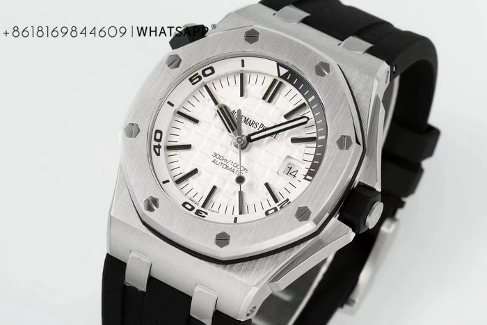 ZF Factory Audemars Piguet ROYAL OAK OFFSHORE 15710ST Replica Watch for Sale 第2张