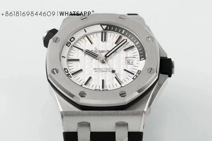 ZF Factory Audemars Piguet ROYAL OAK OFFSHORE 15710ST Replica Watch for Sale 第4张