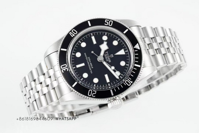 TUDOR BLACK BAY M7941A1A0NU-0003 1:1 Replica Watch Release 第2张