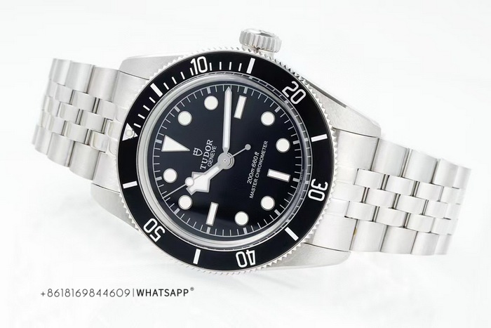 TUDOR BLACK BAY M7941A1A0NU-0003 1:1 Replica Watch Release 第6张