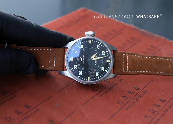 IWC IW329701 Big Pilot’s Watch 43 Spitfire 1:1 Replica for Sale 第4张