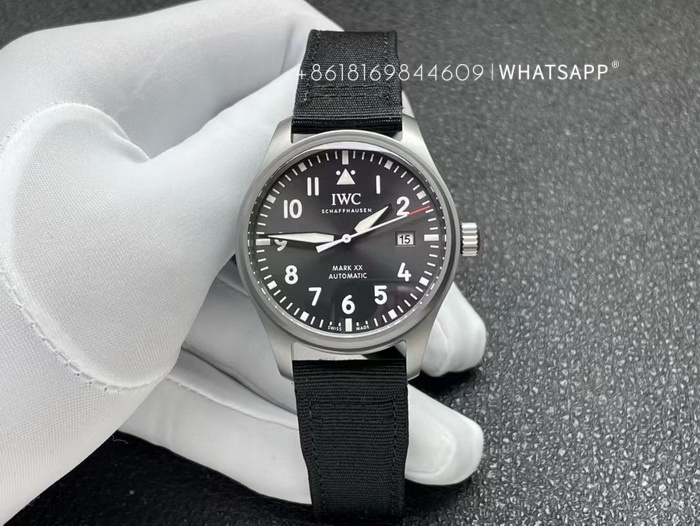 1:1 Replica IWC IW328209 Pilot’s Watch Mark XX Patrouille Suisse Sales Information 第1张