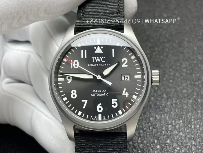 1:1 Replica IWC IW328209 Pilot’s Watch Mark XX Patrouille Suisse Sales Information 第2张