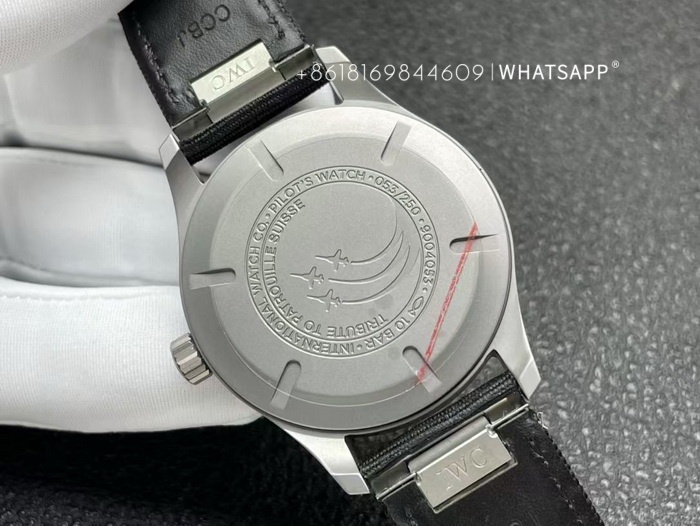 1:1 Replica IWC IW328209 Pilot’s Watch Mark XX Patrouille Suisse Sales Information 第5张