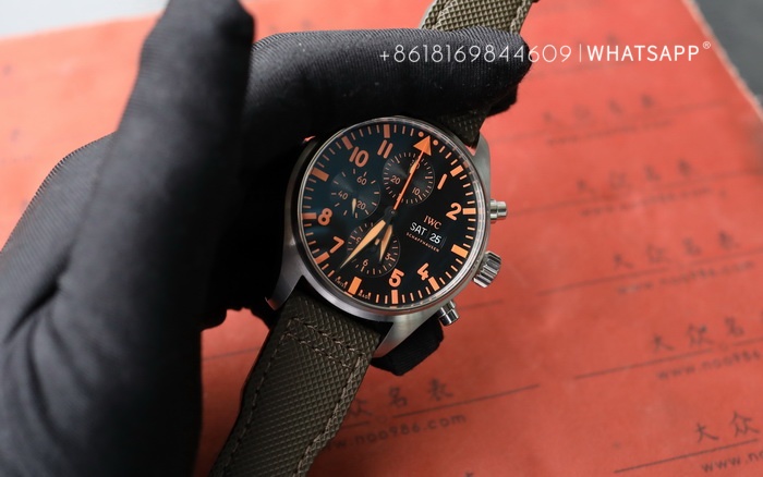 1:1 Replica IWC Pilot’s Watch Chronograph IW377730 Purchase Information 第6张